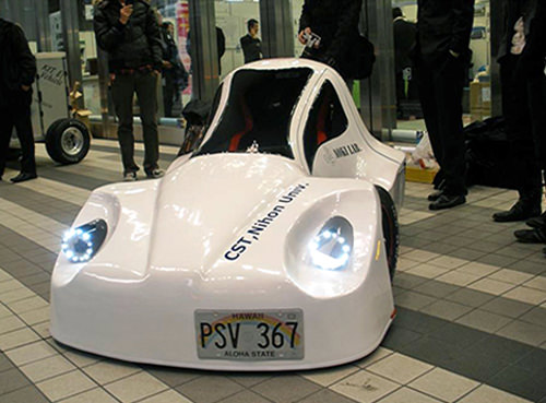 开发超轻电动汽车，获得玻璃钢协会最高奖（金奖）